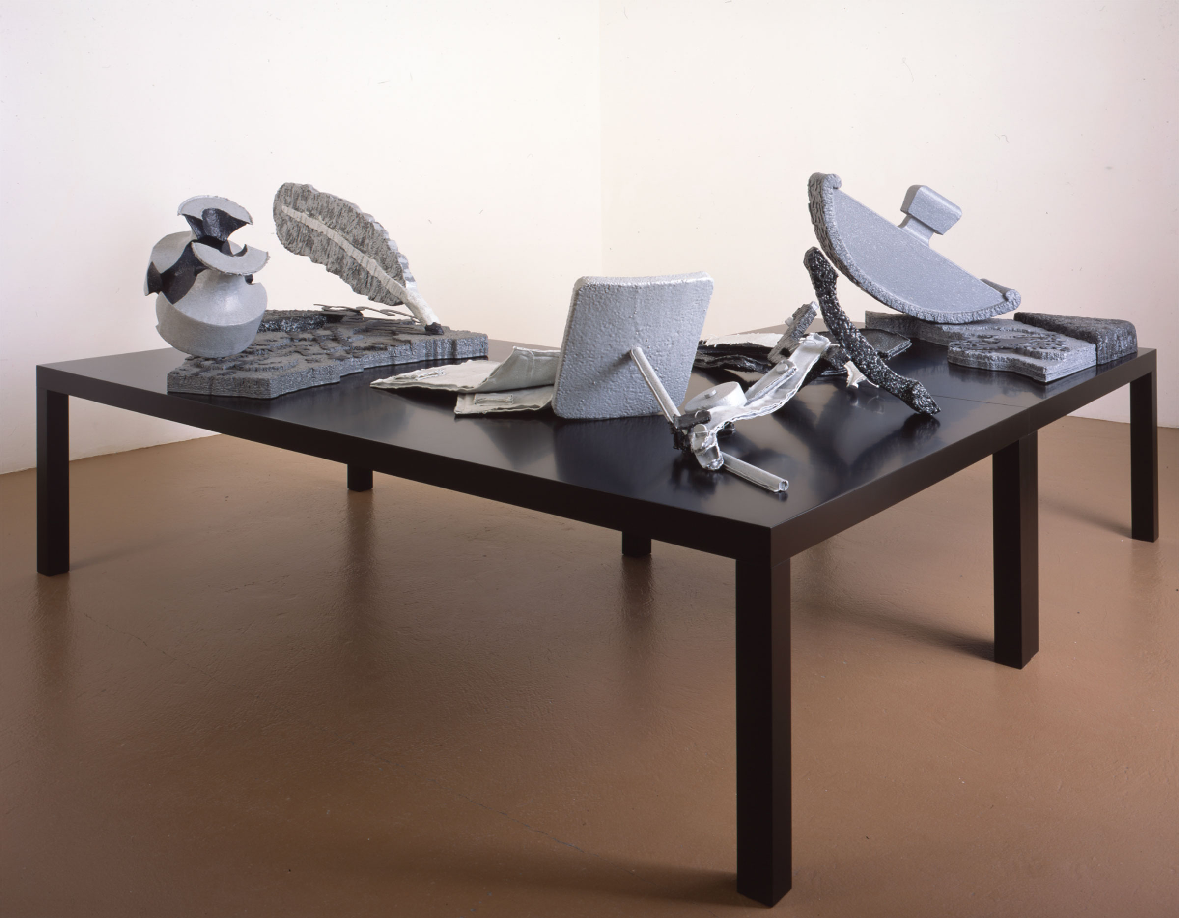 Claes Oldenburg Coosje van Bruggen, Model for the European Desktop, 1989-1990